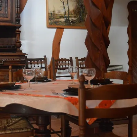 Cosy Holiday Home In Machy With Terrace Nyaraló *